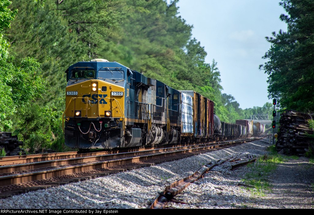 L795 (Waycross to Jacksonville turn) bears down on Kings Road